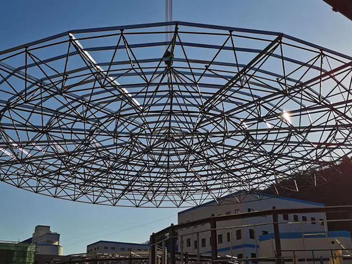 乌海螺栓球网架工程施工现场